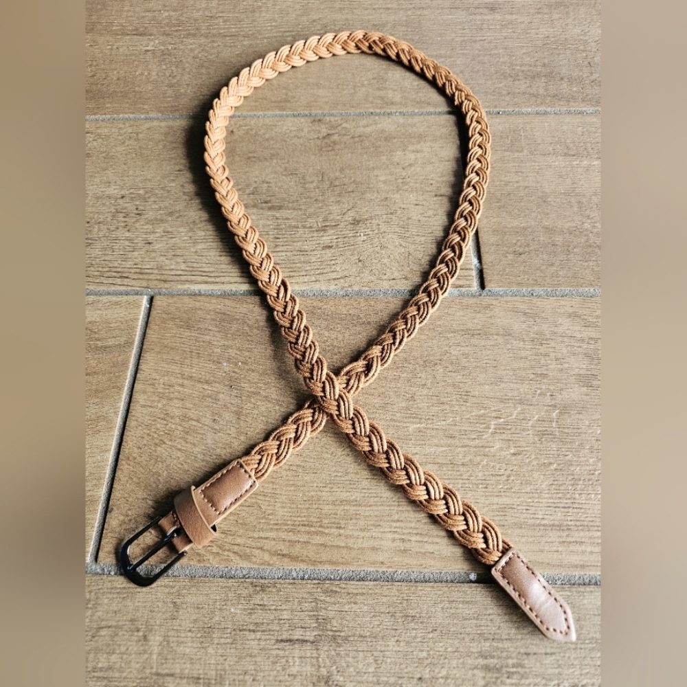 Women's Twist Belt